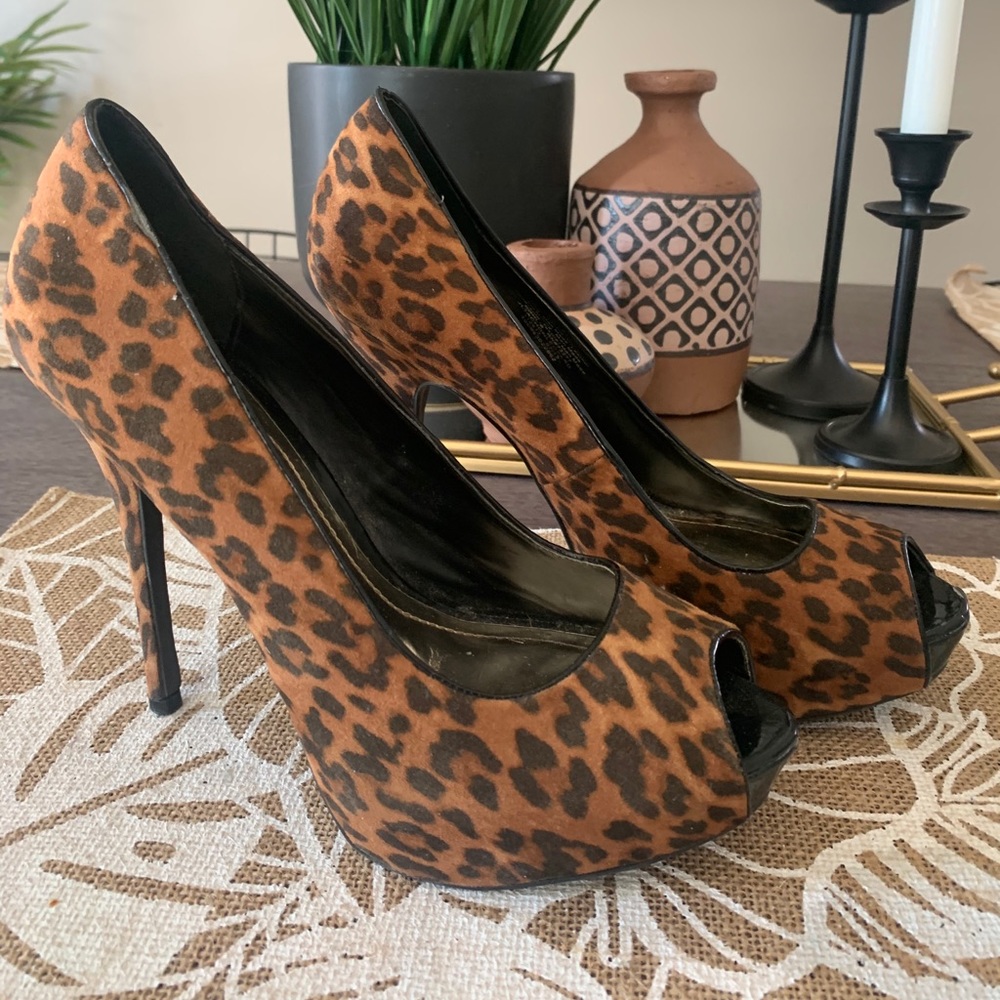 Jennifer Lopez heels